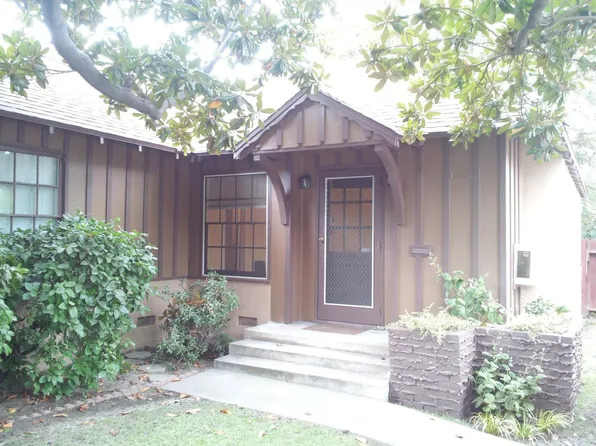 10603 Camarillo St, North Hollywood, CA 91602