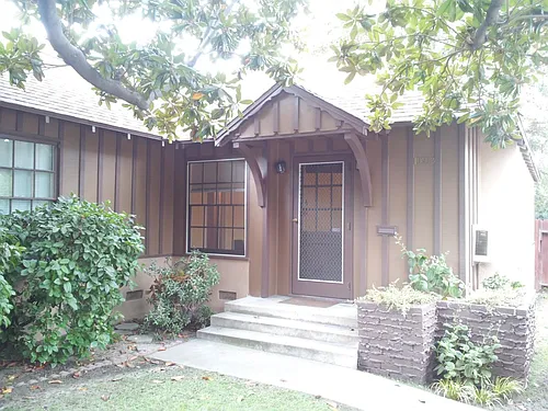 10603 Camarillo St Photo 1