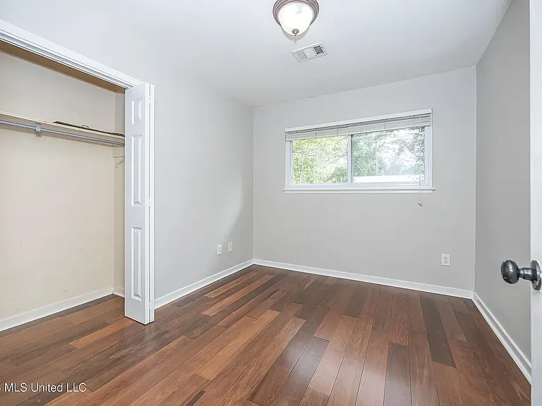 232 Woodland Cir — Photo 4
