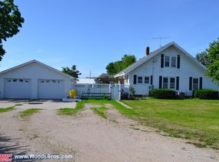 1998 329th, Staplehurst, NE 68439