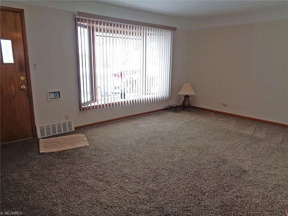 2nd image of 304 E 262nd St