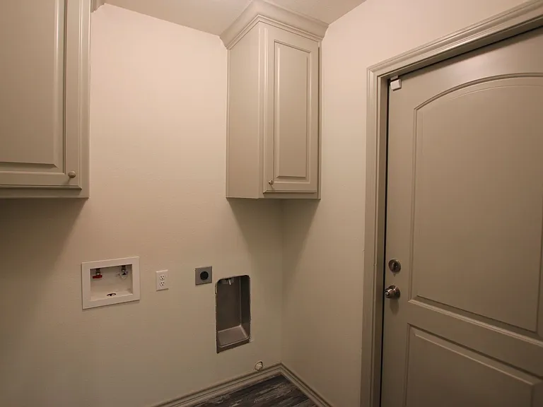 5912 Villa Rosa Way — Photo 9