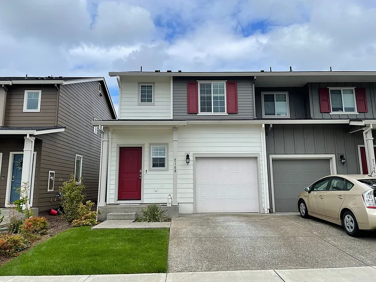 2140 NE 115th Ct — Photo 2