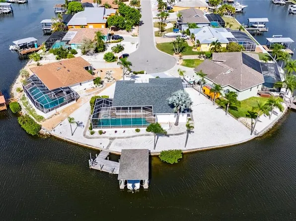 927 Golf Island Dr, Apollo Beach, FL 33572