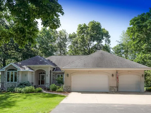 W1965 Twin Lakes Road, Markesan, WI 53946