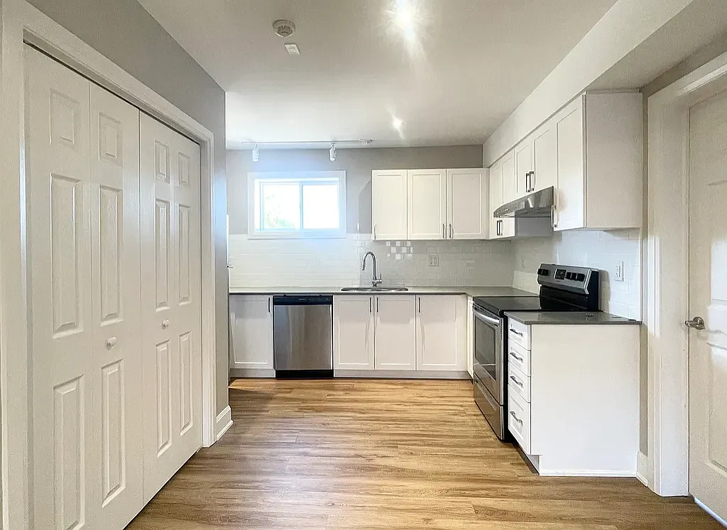 2 Bedroom with In suite Laundry — Photo 3