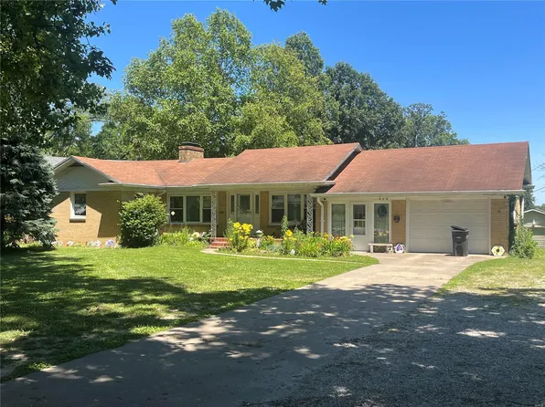 928 E Beaumont Ave, Greenville, IL 62246