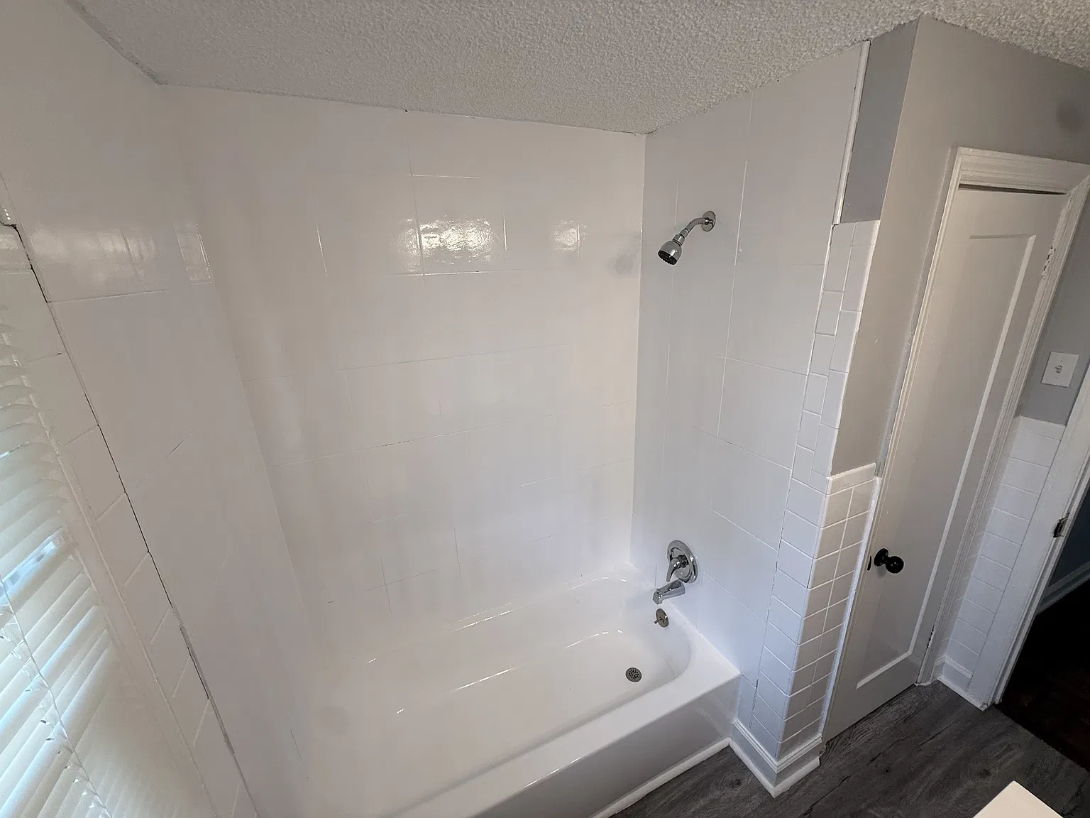 906 Alcyon Dr - 1 — Photo 4