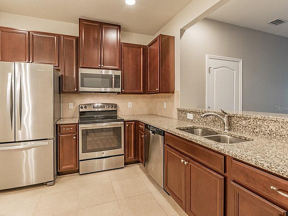 5th image of 5170 Bay Isle Cir