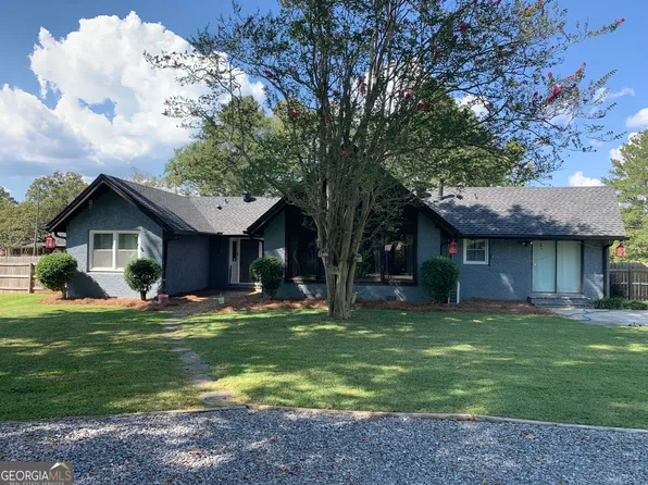 20 Collier Rd NE, Rome, GA 30165