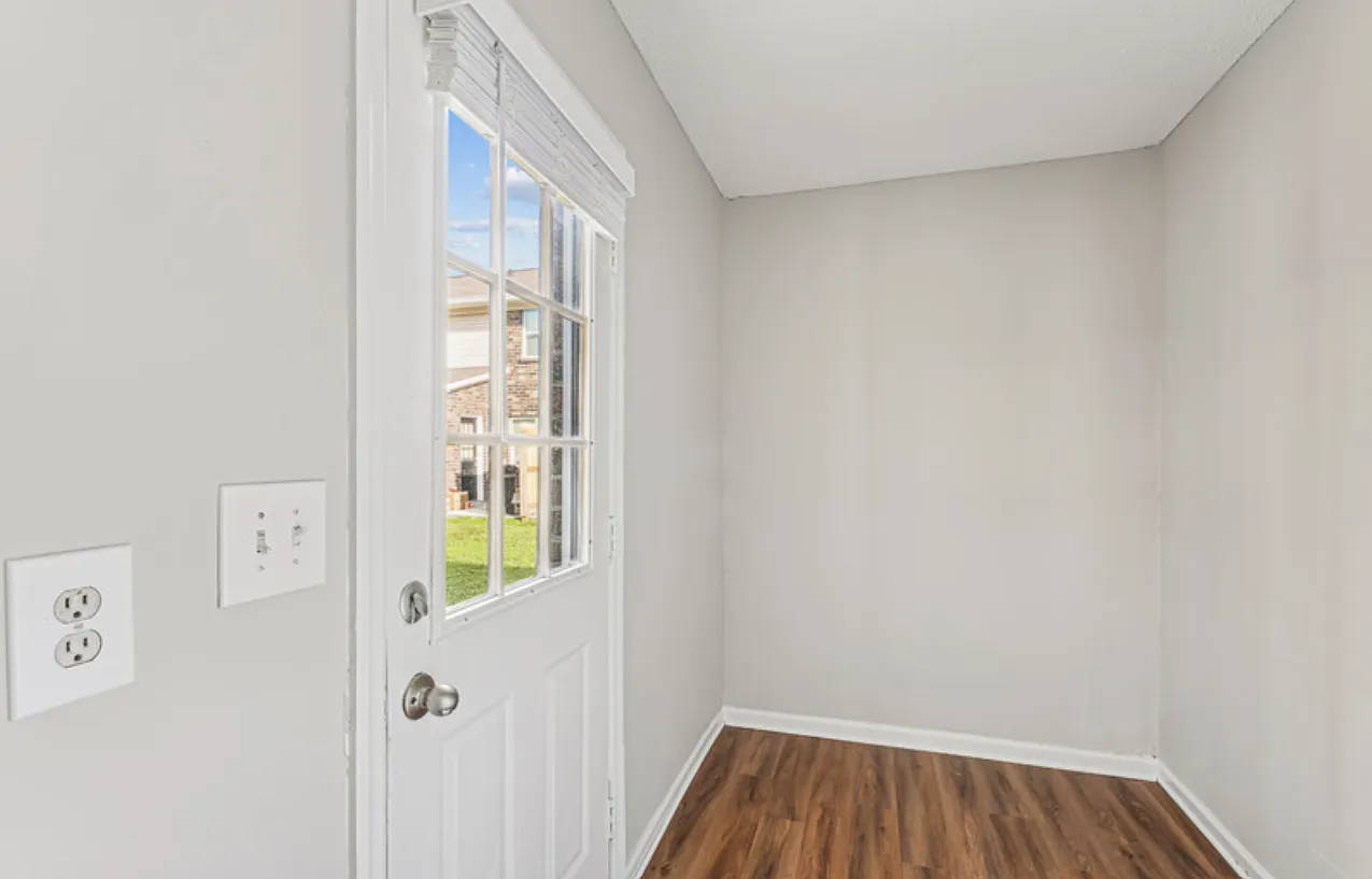 Rosewood Townhomes — Photo 3