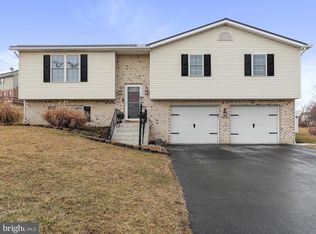 1485 Johnson Rd, Chambersburg, PA 17202