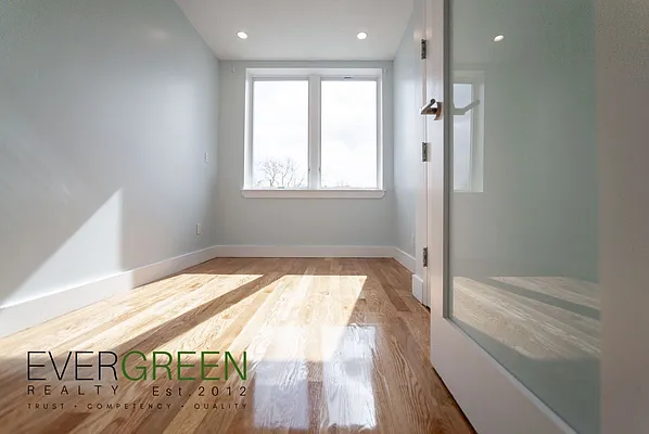 Rented by ERNY LLC | media 5