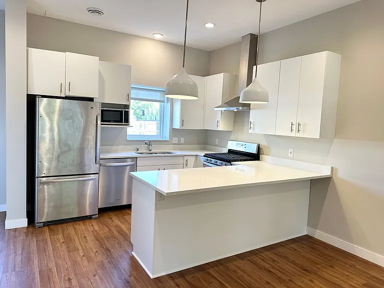 Lowry Row Homes — Photo 2
