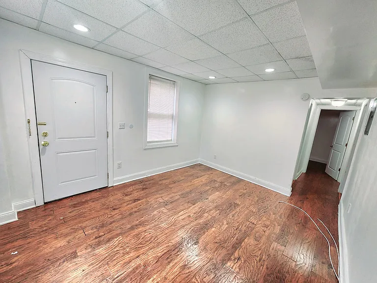 280 Washington Ave #5 — Photo 4