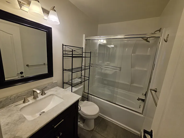 620 W Doran St #7 — Photo 28