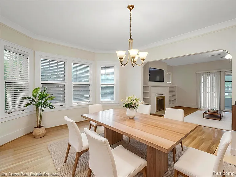 1100 Beaconsfield Ave #1100 — Photo 8