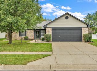 12760 Glengary Dr, Fishers, IN 46038