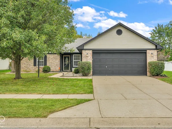 12760 Glengary Dr, Fishers, IN 46038
