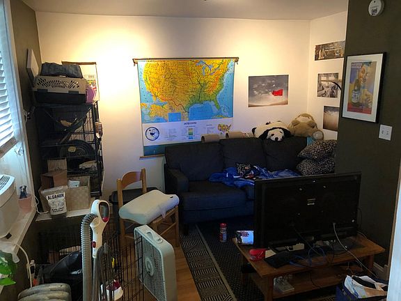 3rd image of 650 N Talman Ave APT 1F