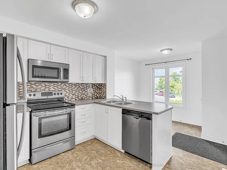 2382 Esprit Dr #10 — Photo 6