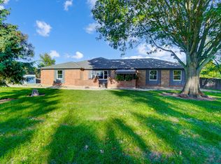 5725 Bradley Dr, Tipp City, OH 45371
