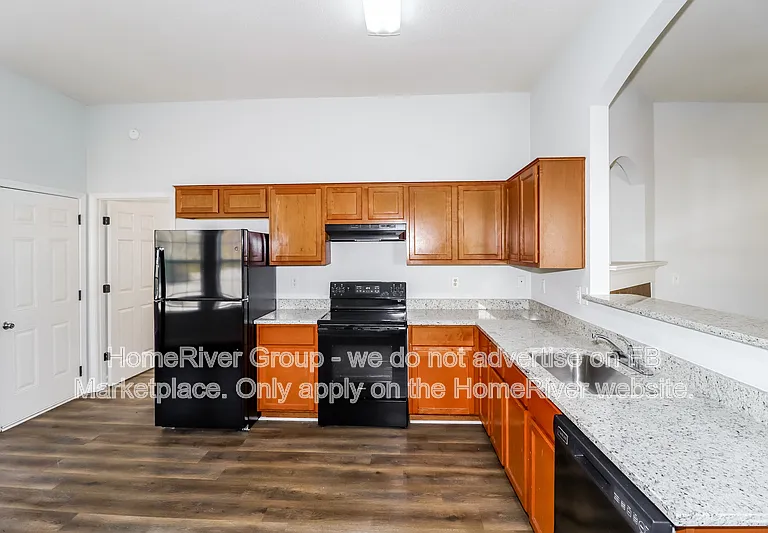 1290 Whitten Rd — Photo 6