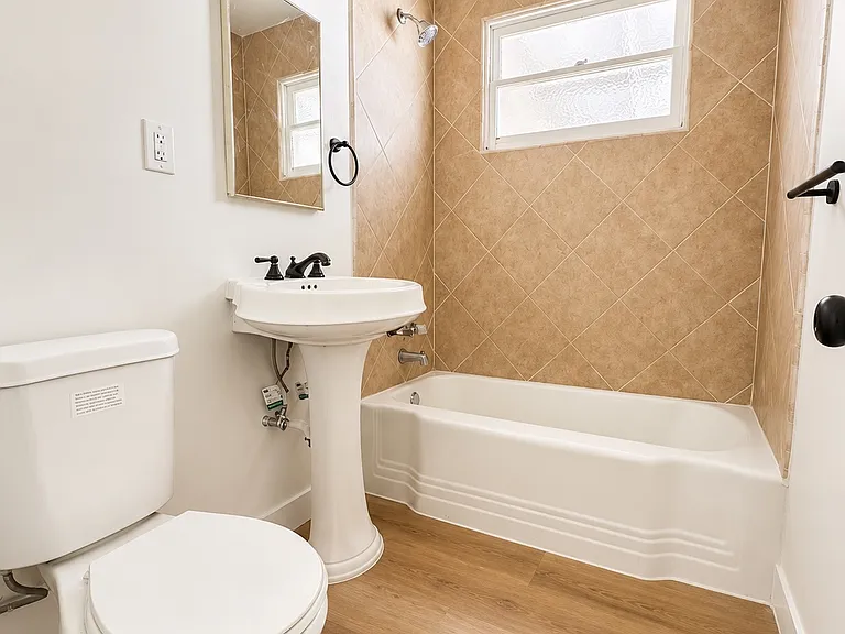 514 Water St — Photo 4