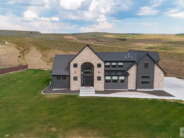 7753 S Packbridge Ln, Idaho Falls, ID 83406