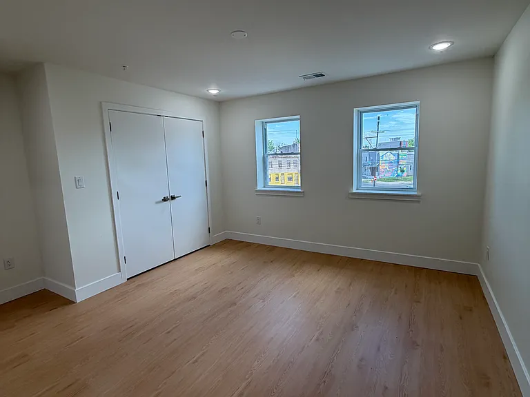 4212 Lancaster Ave #301 — Photo 24