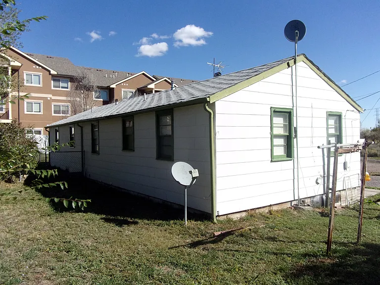 300-8 E Jefferson Rd — Photo 11