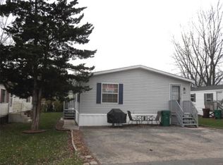 24 Cherry St, Minooka, IL 60447