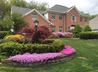 19202 Westfield Ln, Strongsville, OH