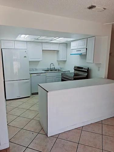 5924 Clover Manor Way Photo 1