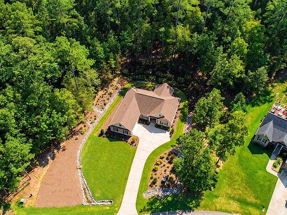 3rd image of 104 Rivanna Lane