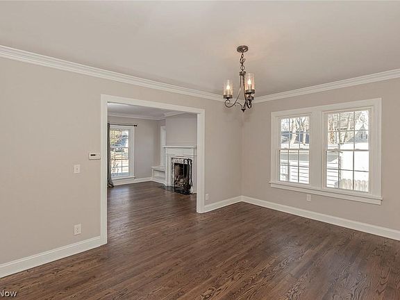 3rd image of 3595 Glencairn Rd #1