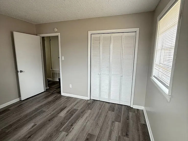 451 S Thomas St — Photo 18