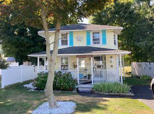 13 Sound View Hts, Branford, CT 06405