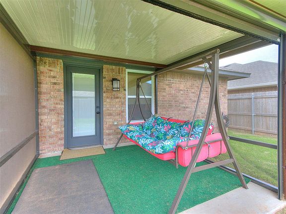 5th image of 1009 Blackjack Creek Dr