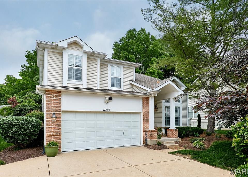 1st image of 15207 Cambridge Terrace Ct