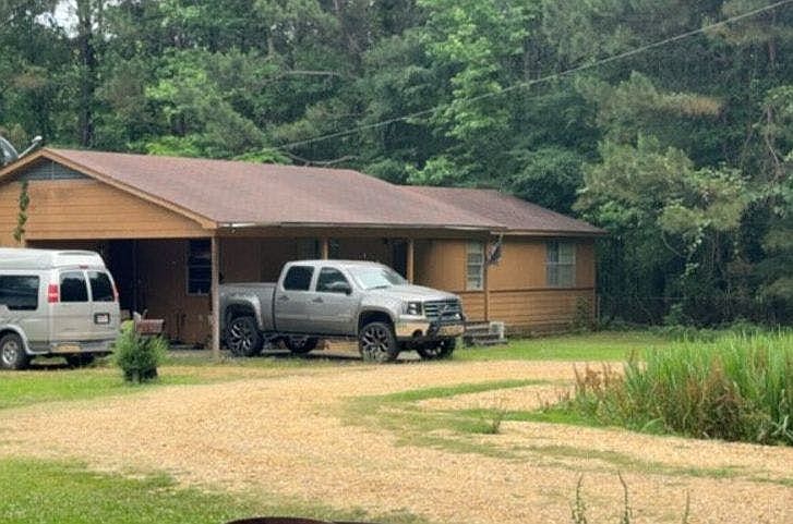 2nd image of 135 Ouachita Rd #400