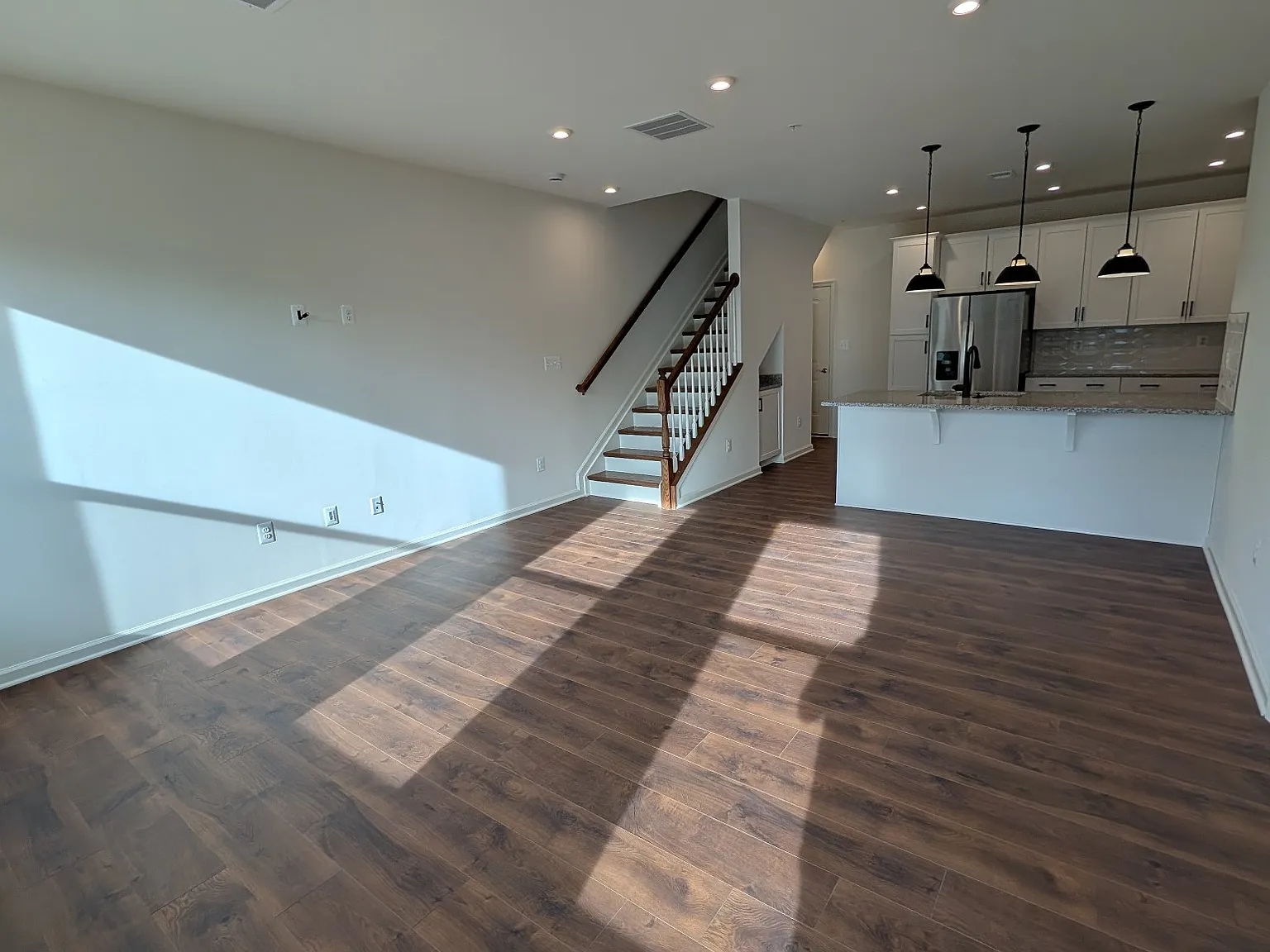 9926 -A Sir Barton Way - A — Photo 2