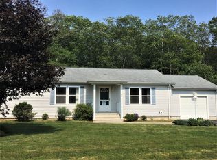50 Indian Hill Rd, Uncasville, CT 06382