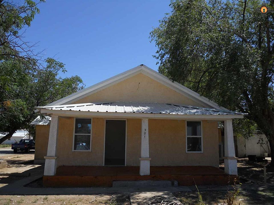 1st image of 301 W Dallas Ave