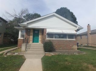 10018 S Spaulding Ave, Evergreen Park, IL 60805