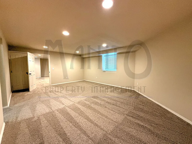1816 S Viewcrest Ln — Photo 24
