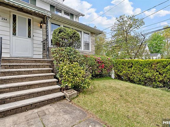 3rd image of 294 Sylvan St