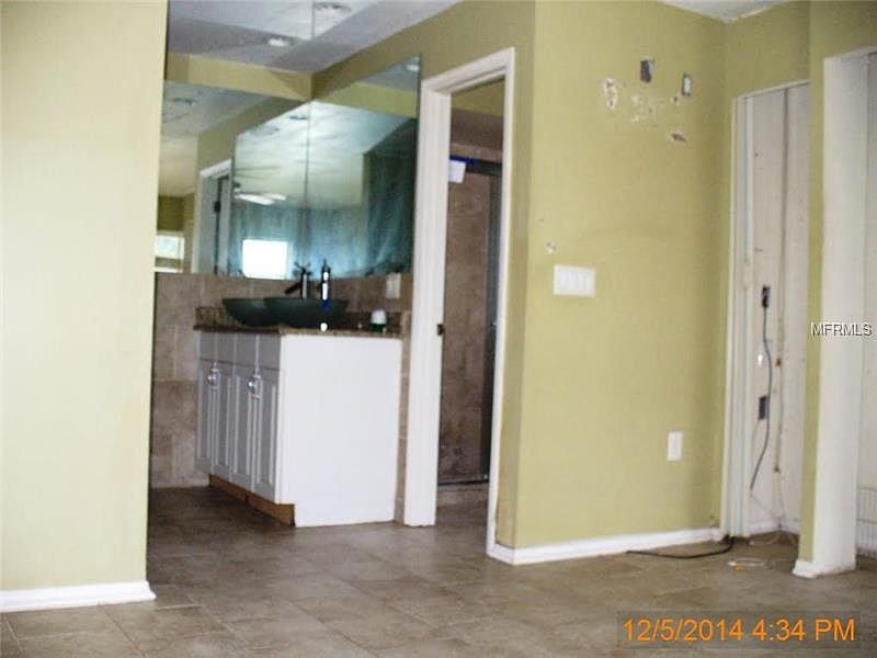 2nd image of 1645 Lamplighter Way