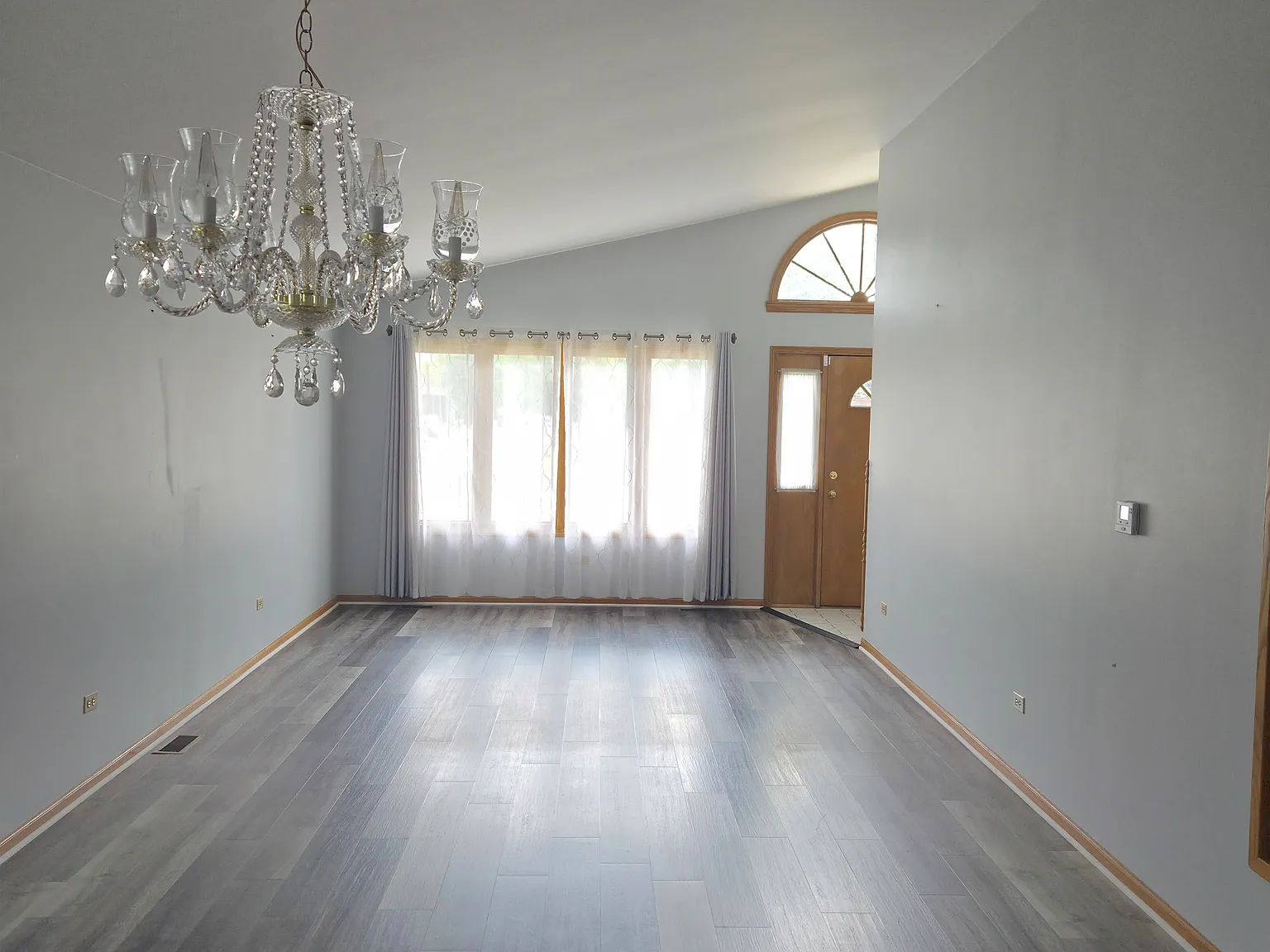 3 bed, 2.5 bath, 1561 sqft, $2,800 — Photo 4