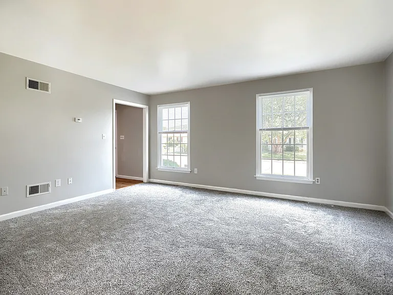 1676 Taylor Dr — Photo 13